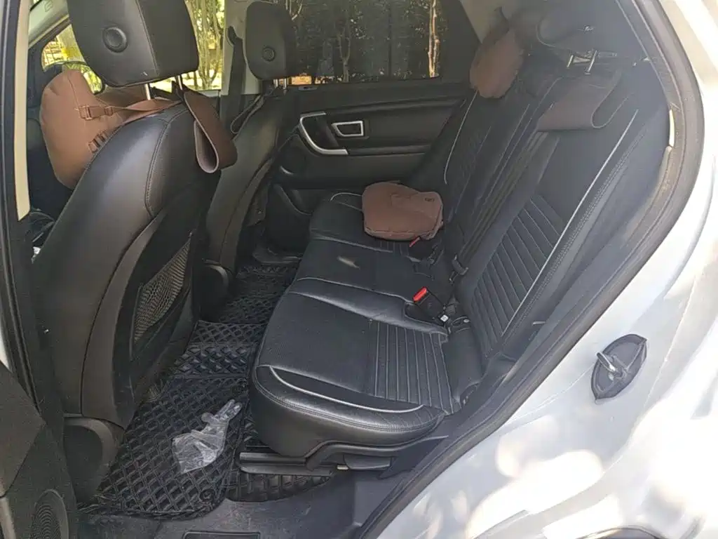 Land Rover Discovery Sport — фото 17