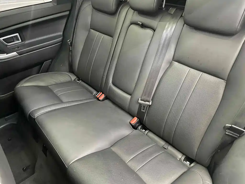 Land Rover Discovery Sport — фото 14