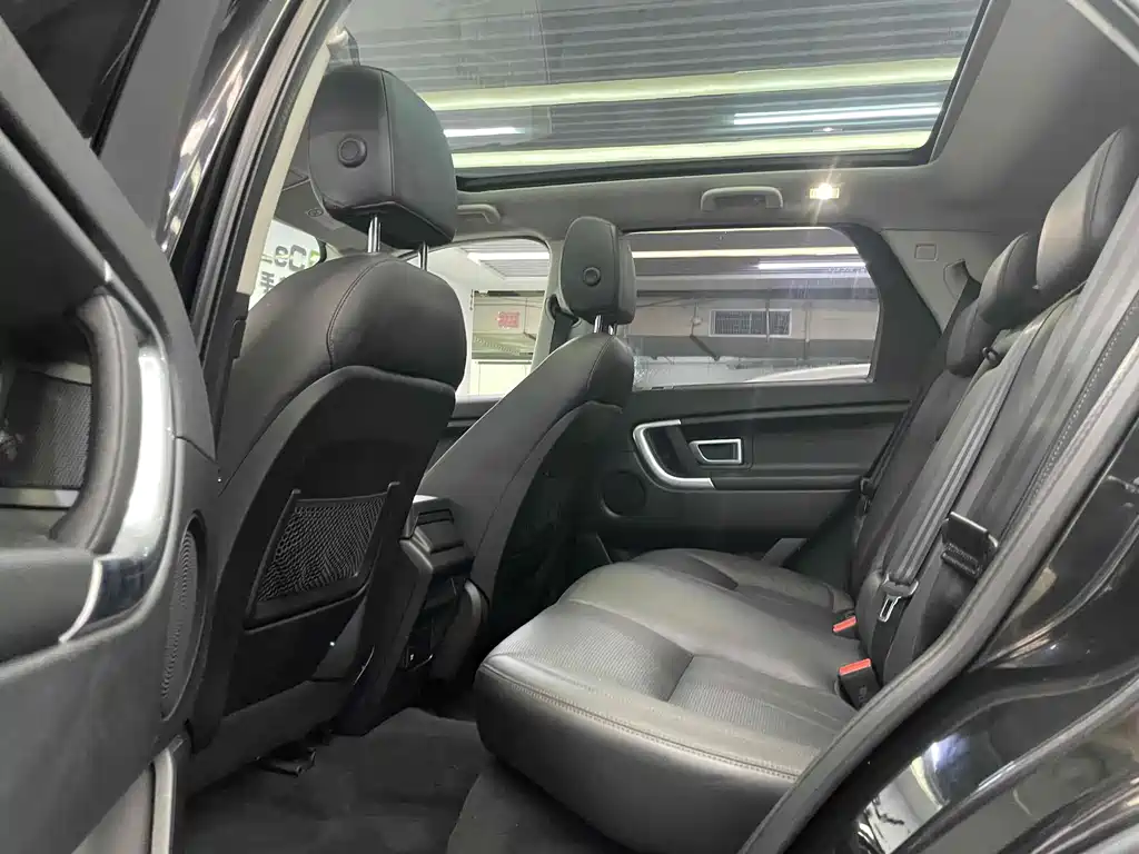 Land Rover Discovery Sport — фото 19