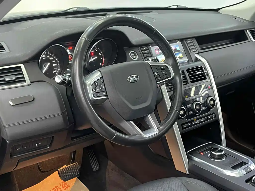 Land Rover Discovery Sport — фото 8