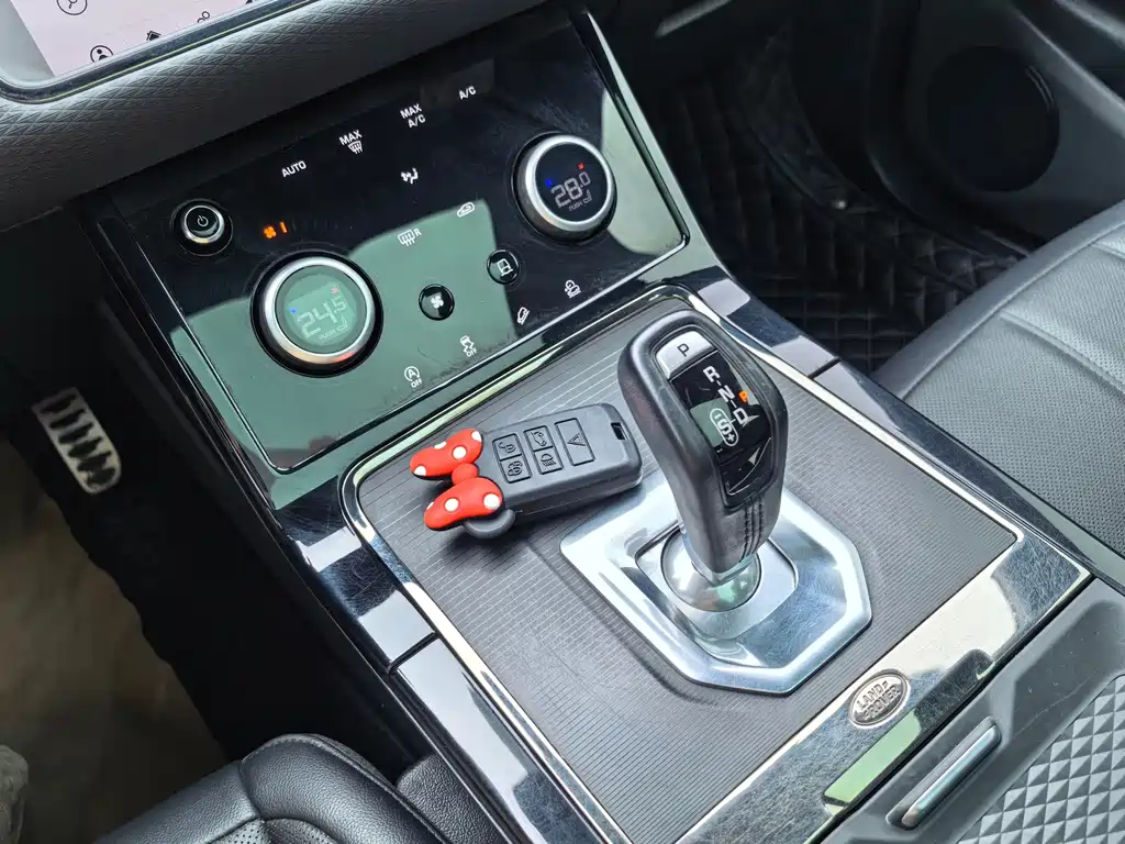 Land Rover Evoque — фото 13