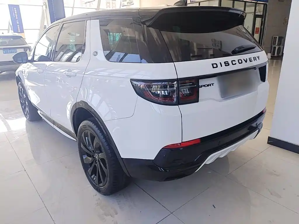 Land Rover Discovery Sport — фото 23