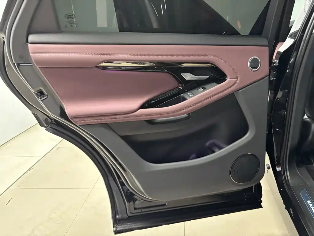 Land Rover Evoque — фото 22