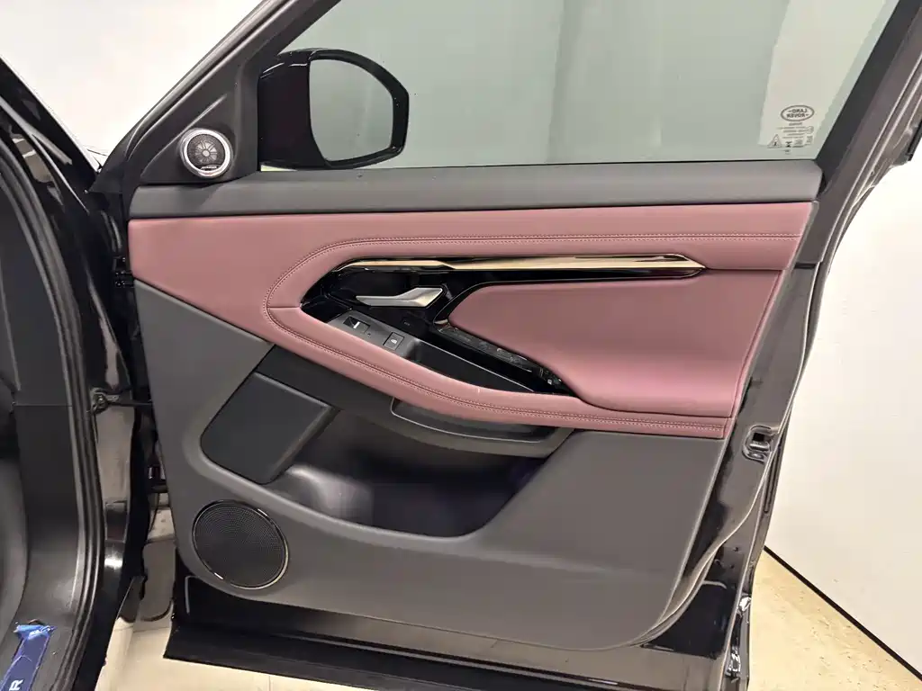 Land Rover Evoque — фото 26