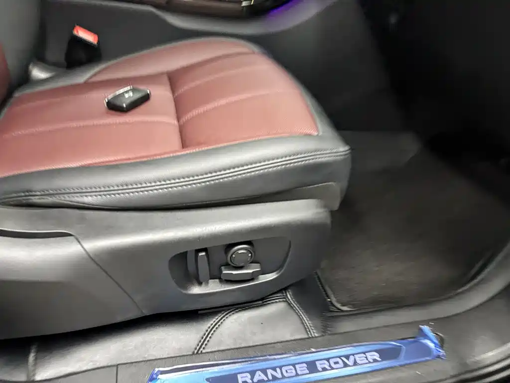 Land Rover Evoque — фото 28