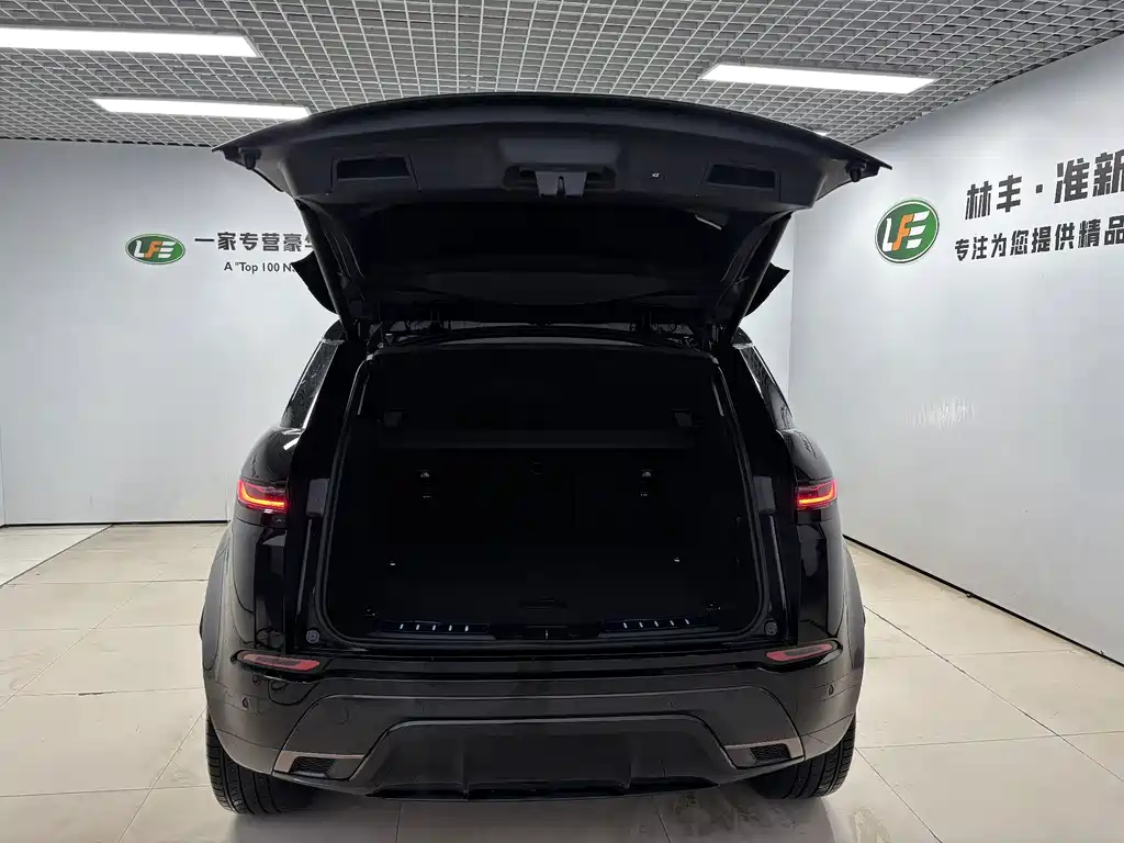 Land Rover Evoque — фото 30