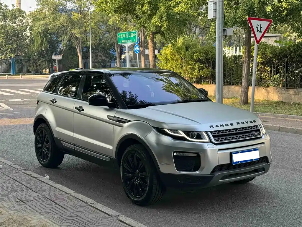 Land Rover Evoque — фото 4