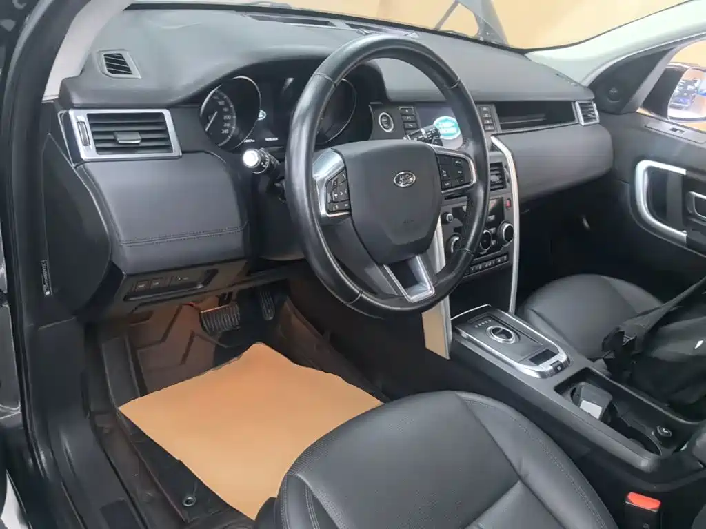 Land Rover Discovery Sport — фото 10