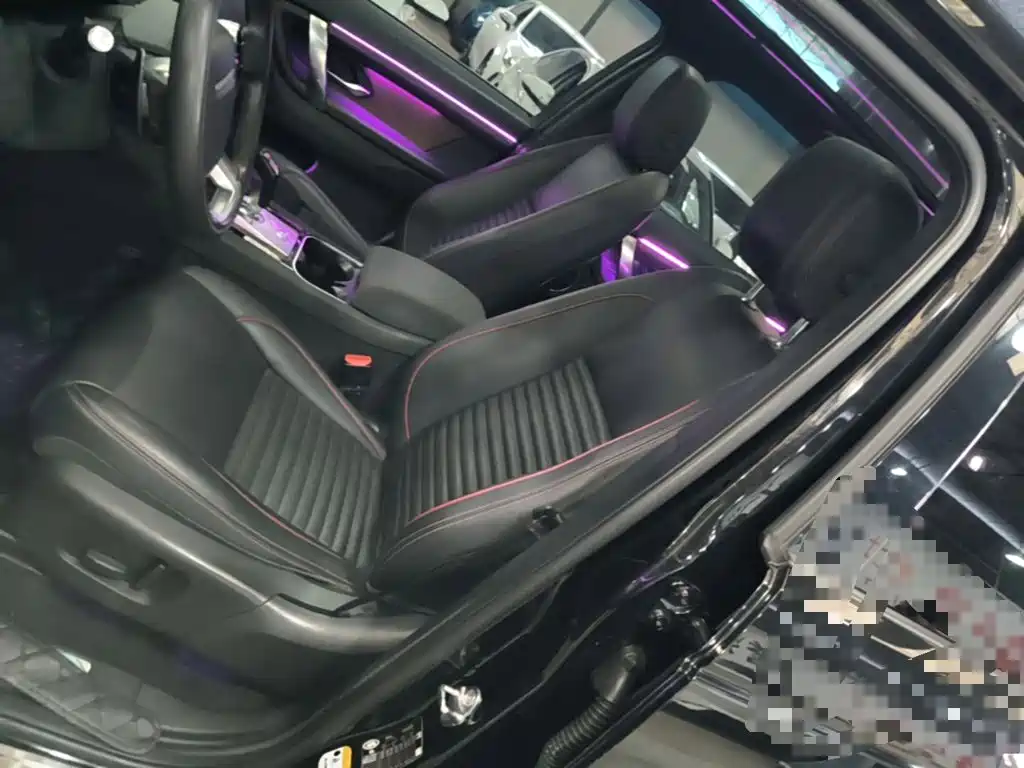 Land Rover Discovery Sport — фото 15