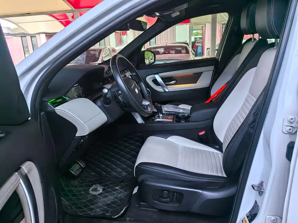 Land Rover Discovery Sport Hybrid — фото 4