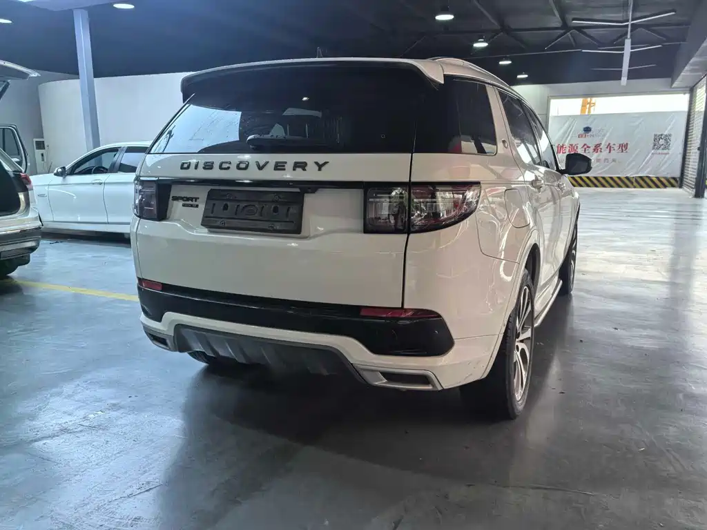 Land Rover Discovery Sport Hybrid — фото 7