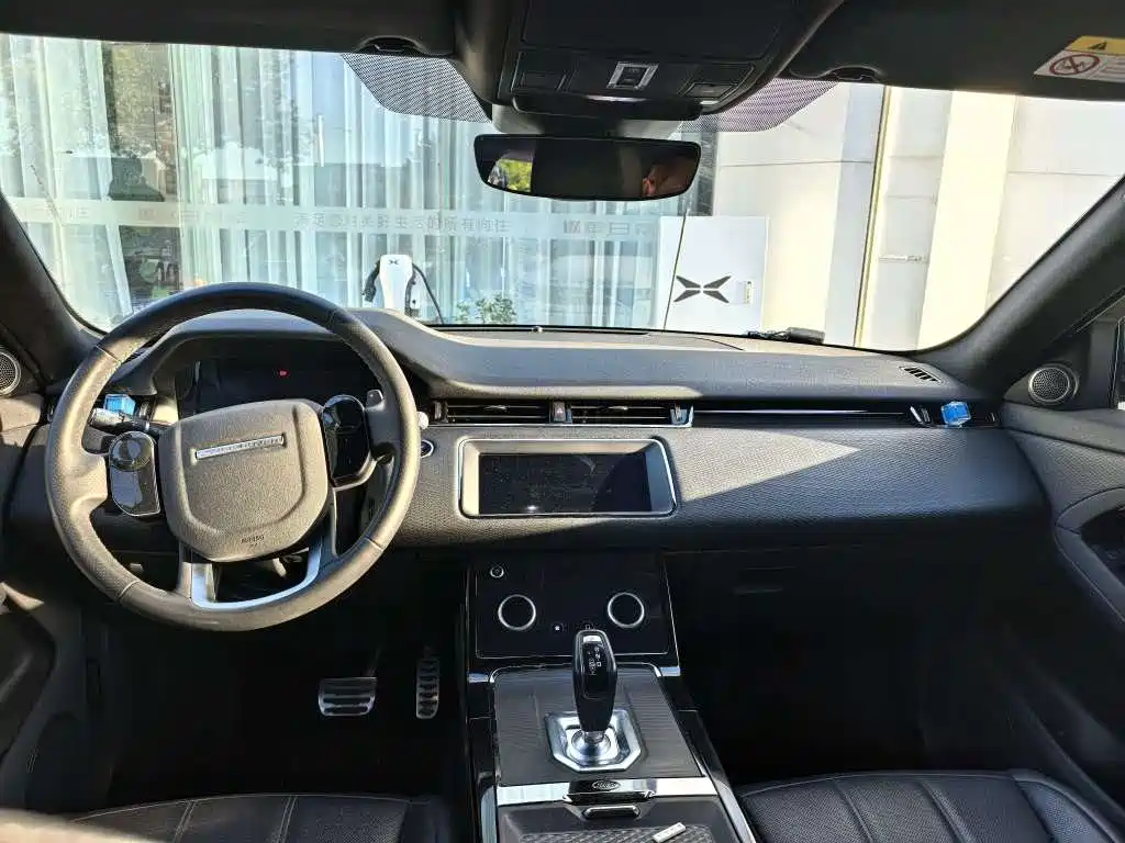 Land Rover Evoque — фото 9