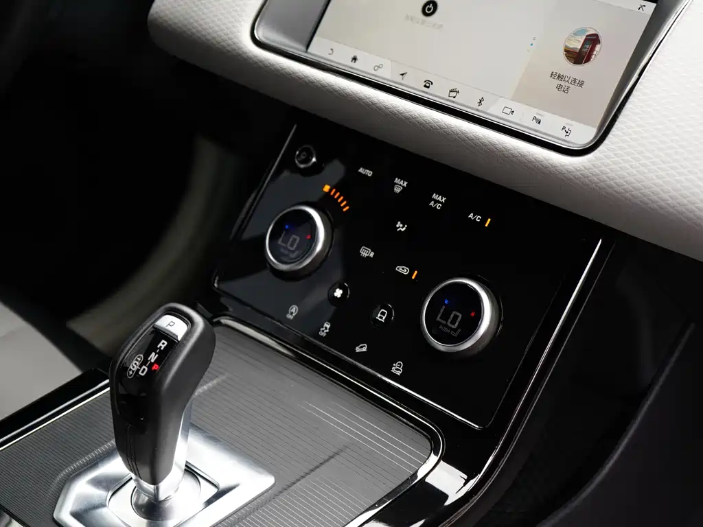 Land Rover Evoque — фото 15