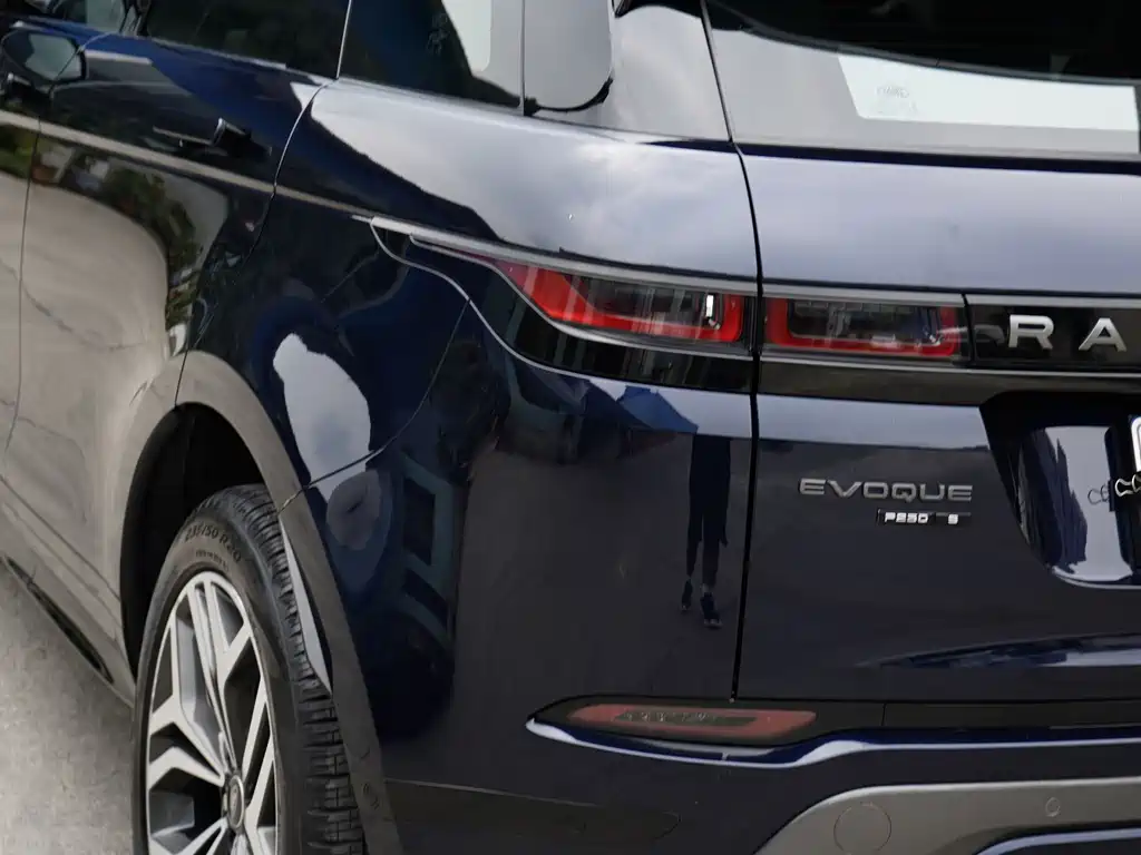 Land Rover Evoque — фото 23