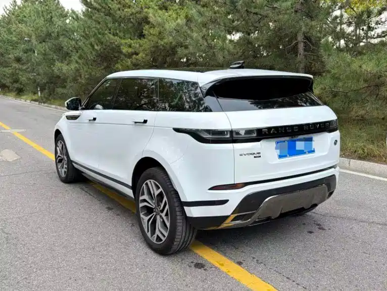 Land Rover Evoque — фото 6
