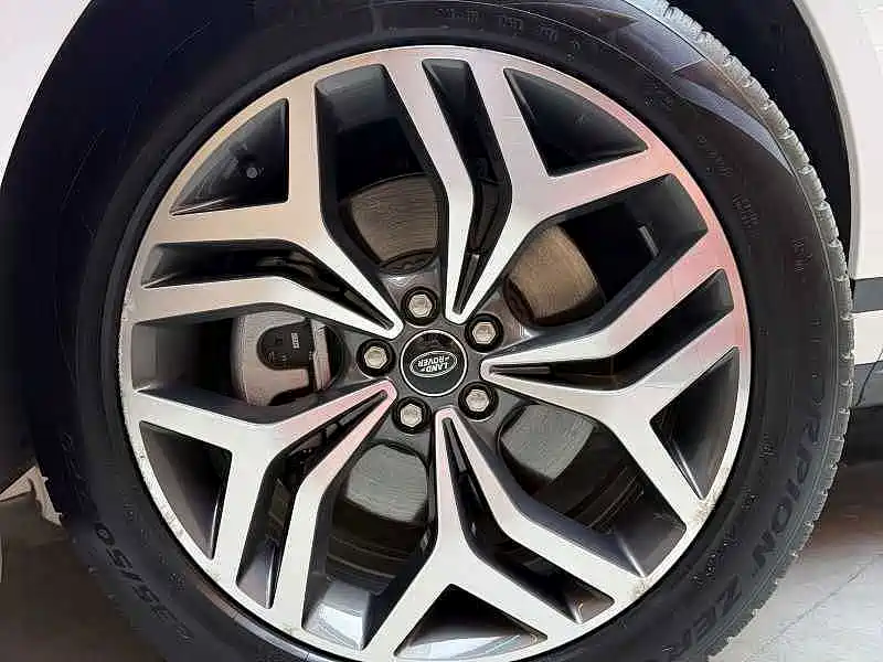 Land Rover Evoque — фото 11