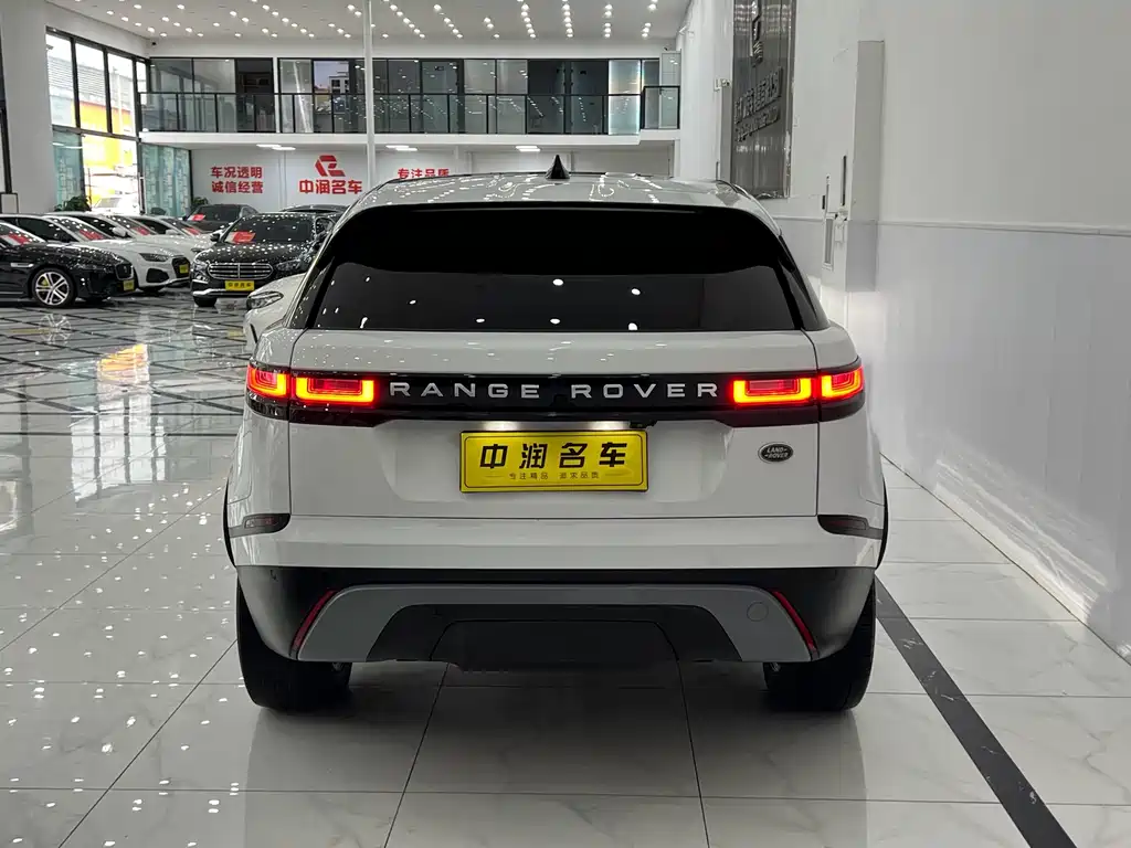 Land Rover Velar — фото 14