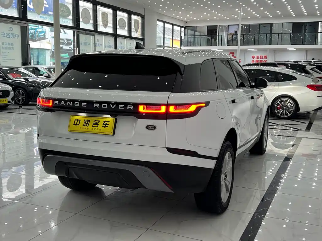 Land Rover Velar — фото 15