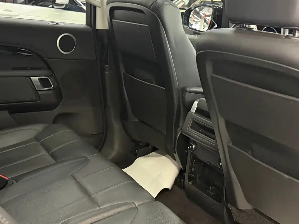 Land Rover Discovery — фото 10