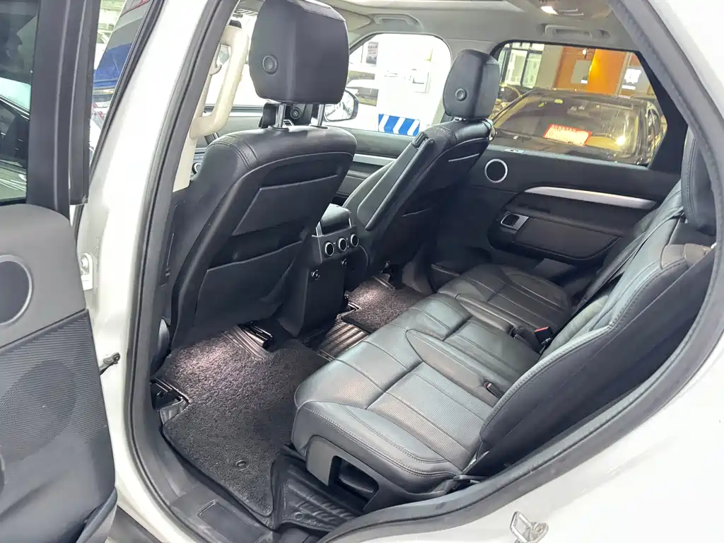 Land Rover Discovery — фото 10