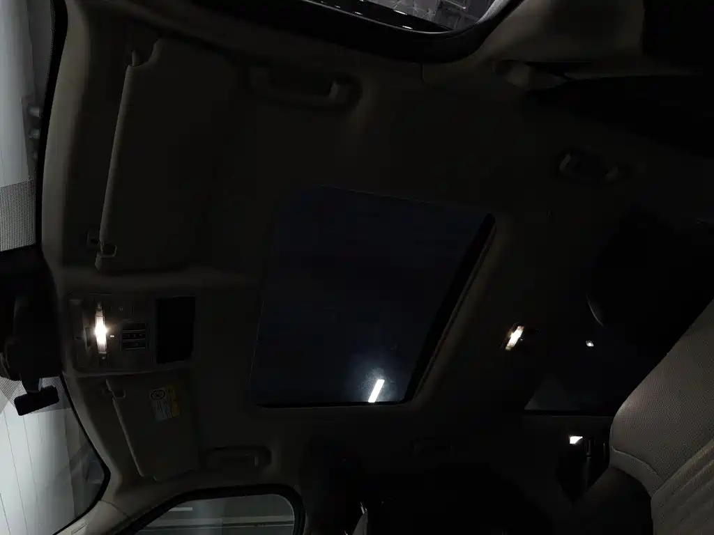 Land Rover Discovery — фото 14