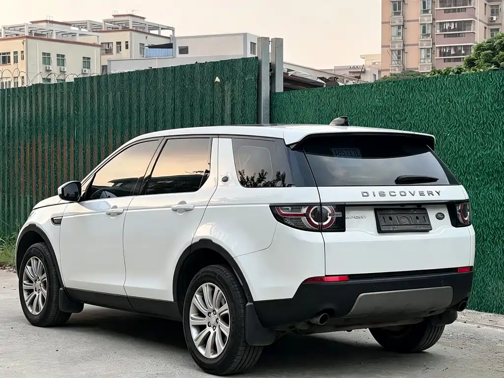 Land Rover Discovery Sport — фото 14