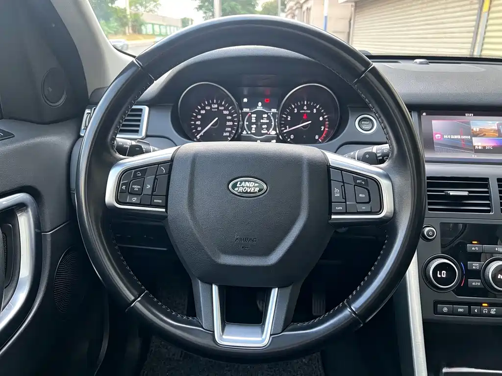 Land Rover Discovery Sport — фото 7