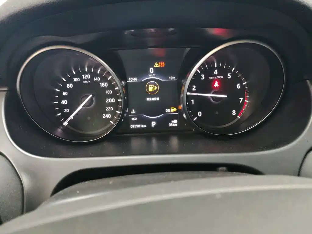 Land Rover Discovery Sport — фото 8
