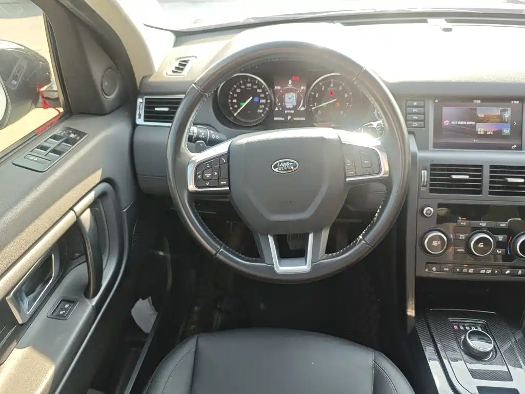 Land Rover Discovery Sport — фото 11