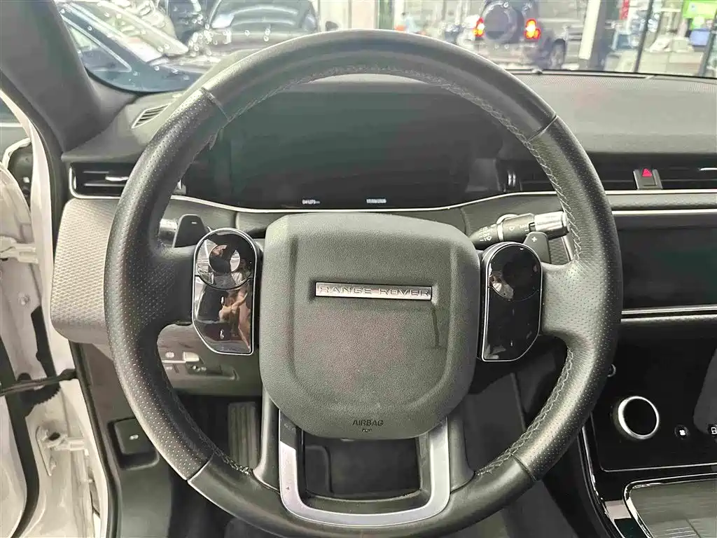 Land Rover Evoque — фото 8