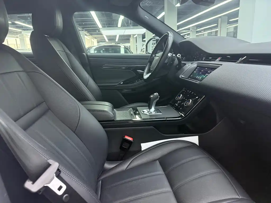 Land Rover Evoque — фото 21