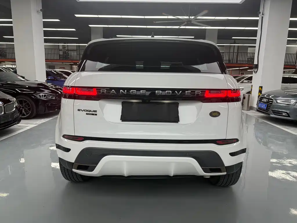 Land Rover Evoque — фото 24