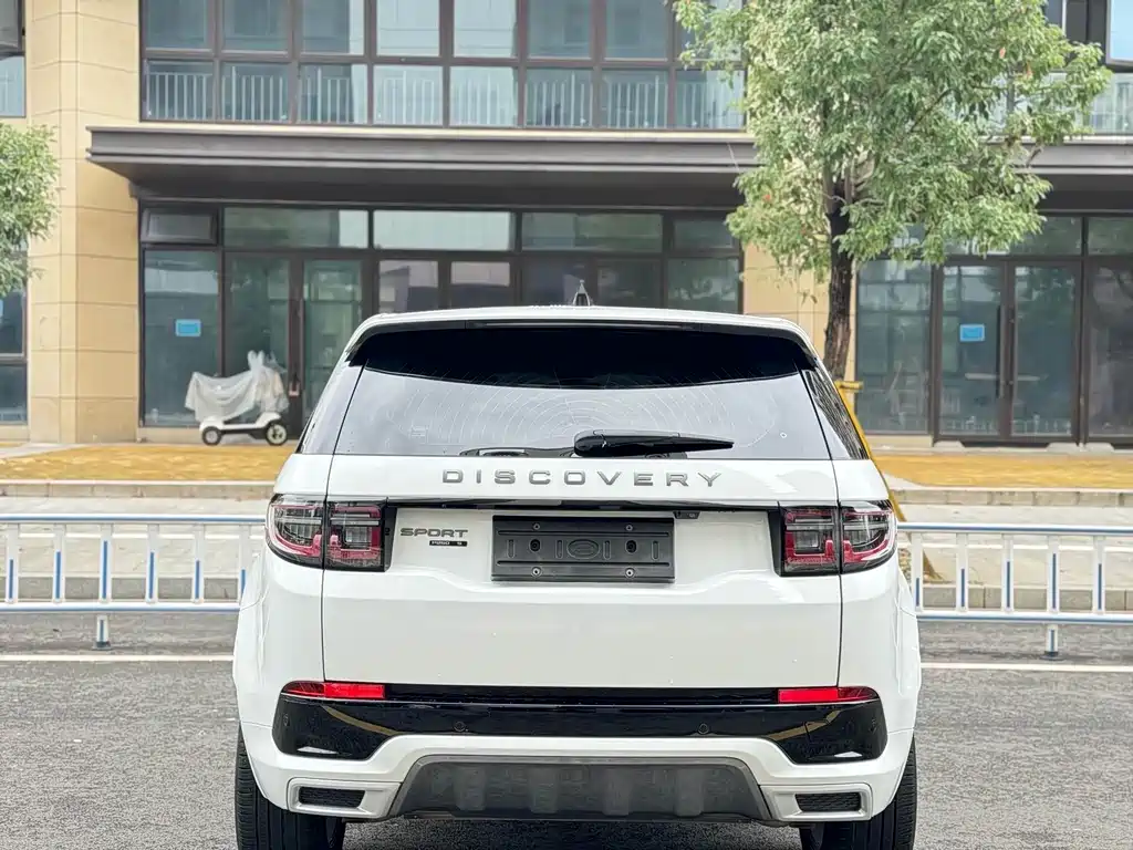 Land Rover Discovery Sport — фото 8