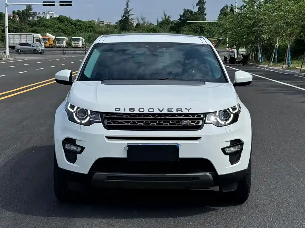 Land Rover Discovery Sport — фото 2