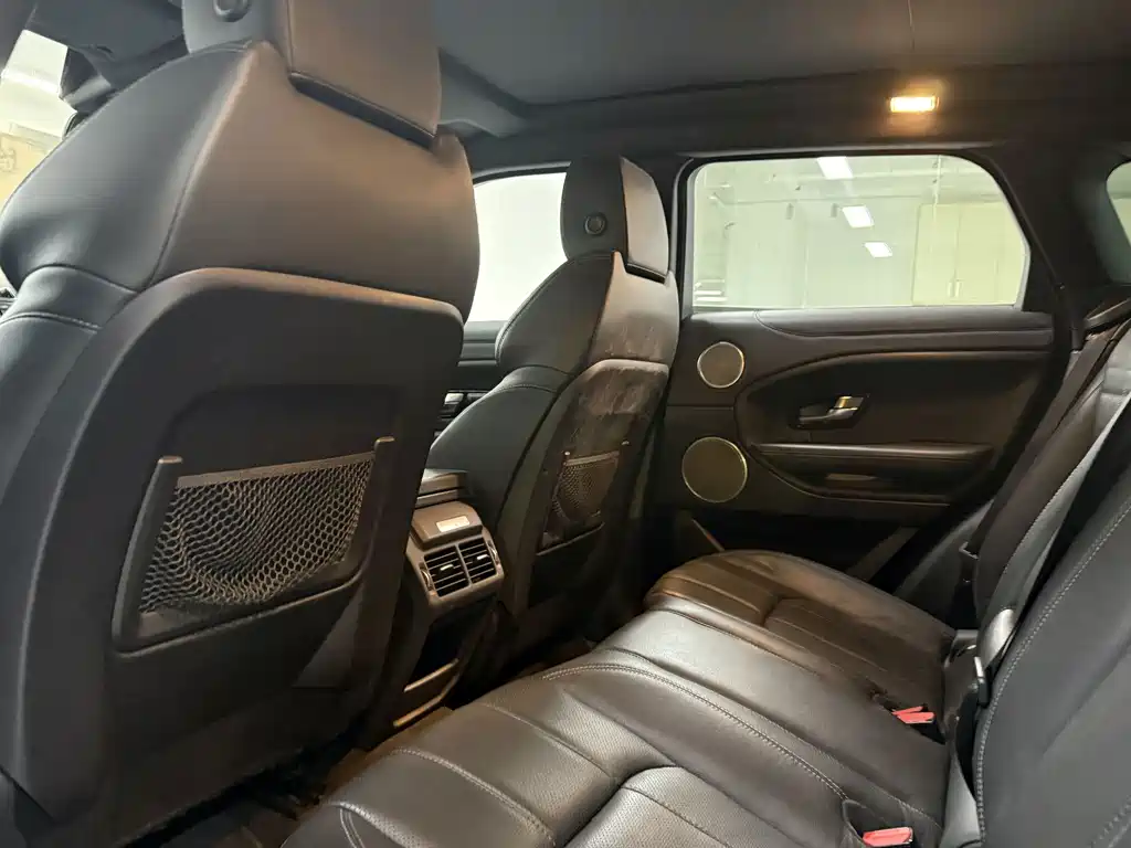 Land Rover Evoque — фото 14