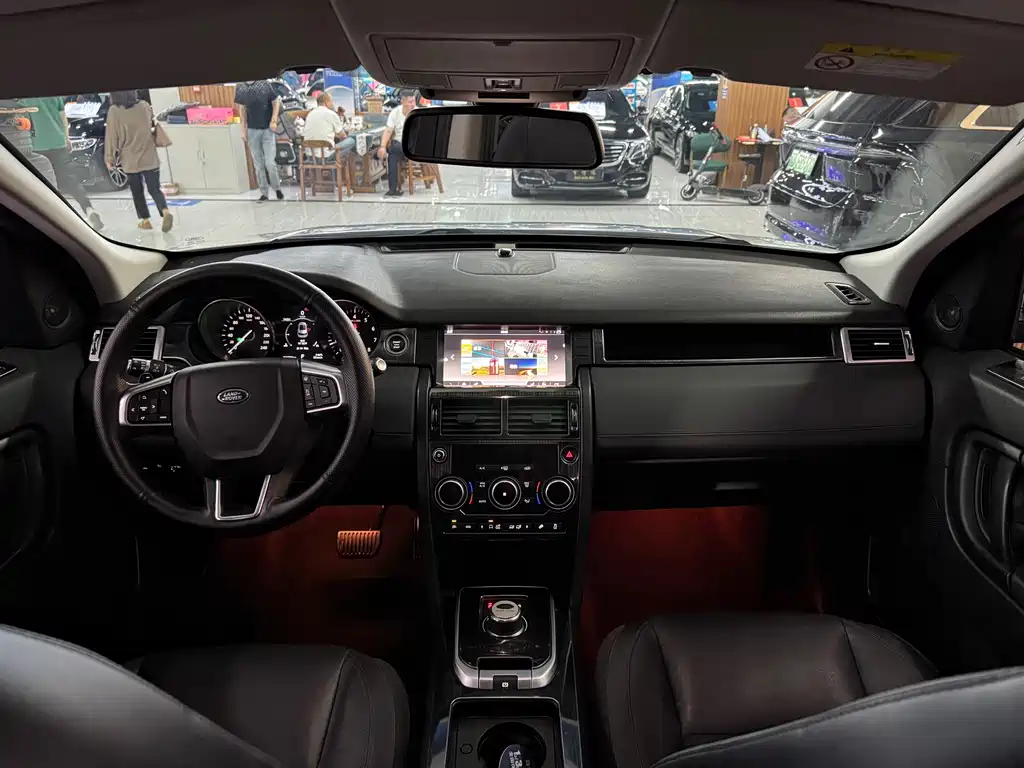 Land Rover Discovery Sport — фото 11