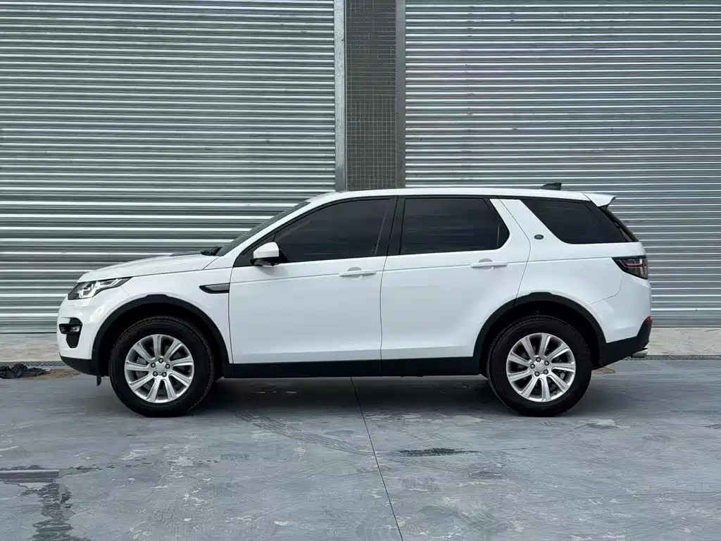 Land Rover Discovery Sport — фото 9