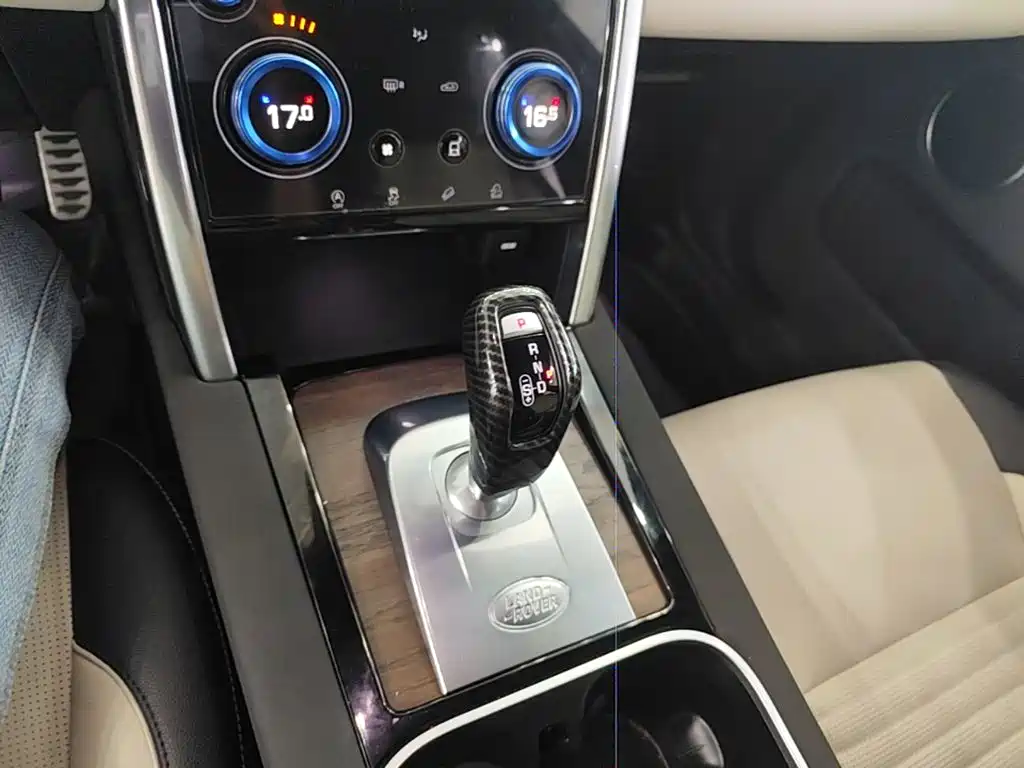 Land Rover Discovery Sport — фото 14