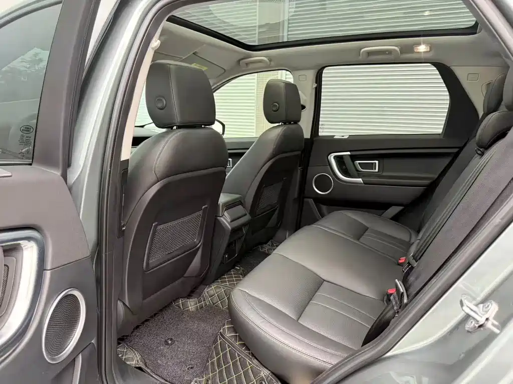 Land Rover Discovery Sport — фото 14