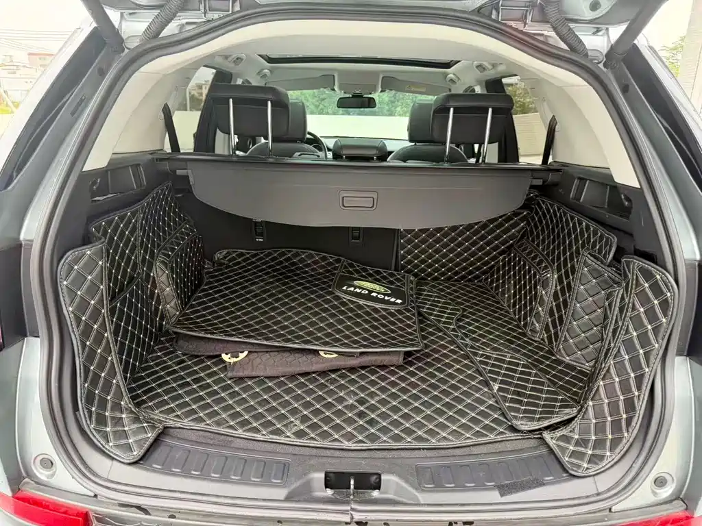 Land Rover Discovery Sport — фото 22