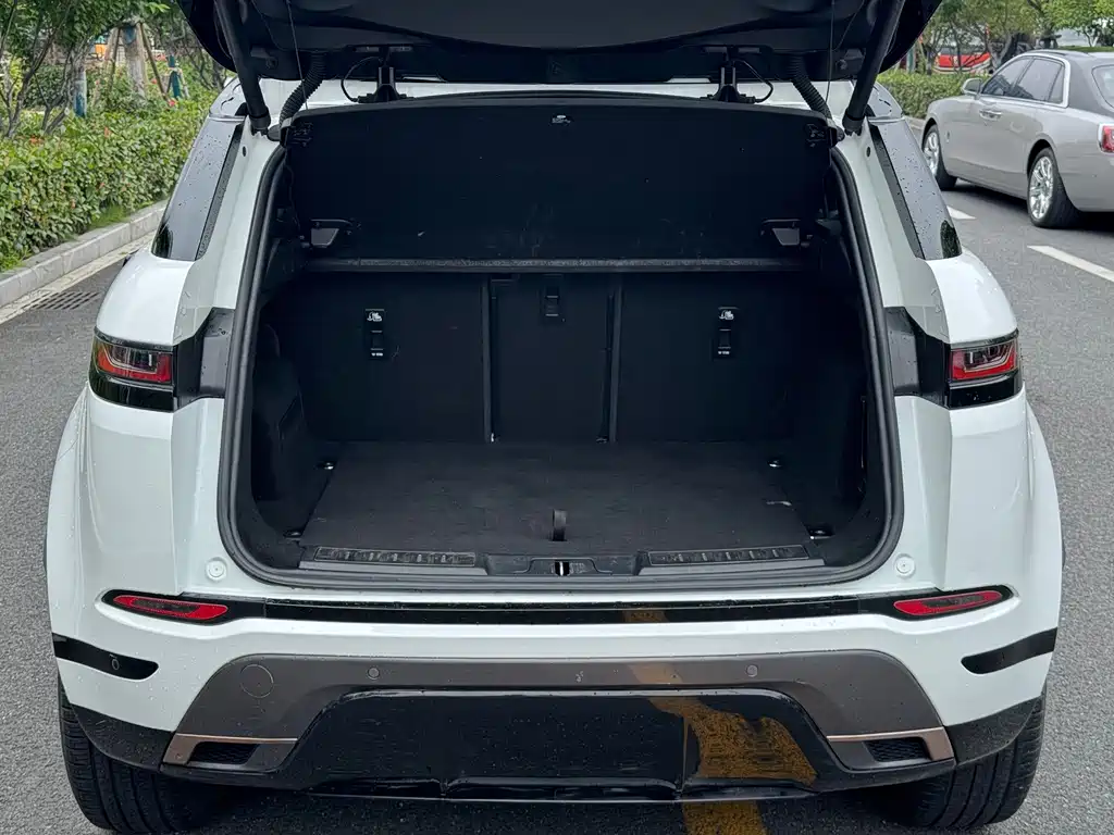Land Rover Evoque — фото 17