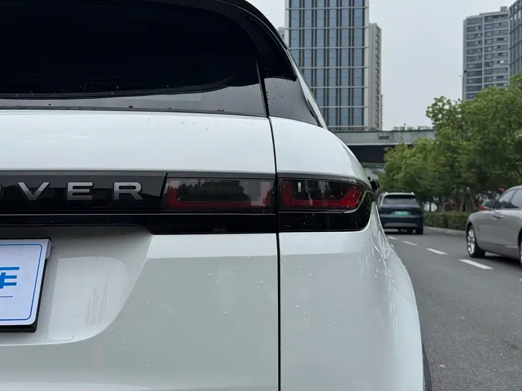 Land Rover Evoque — фото 23