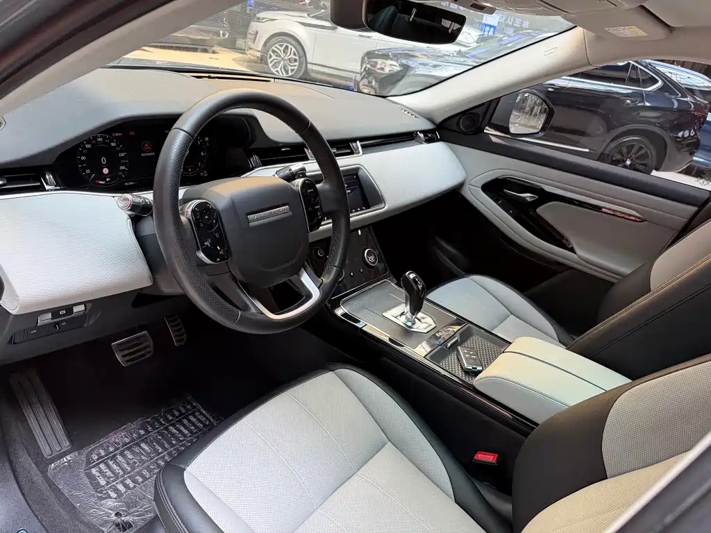 Land Rover Evoque — фото 8