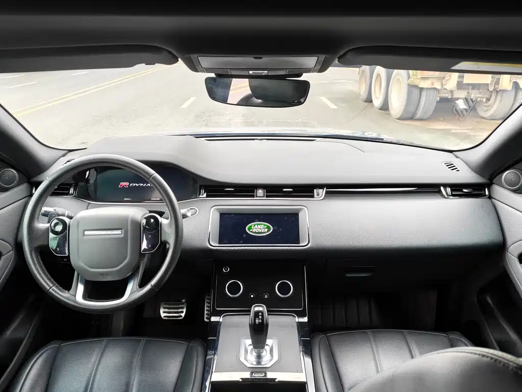 Land Rover Evoque — фото 10