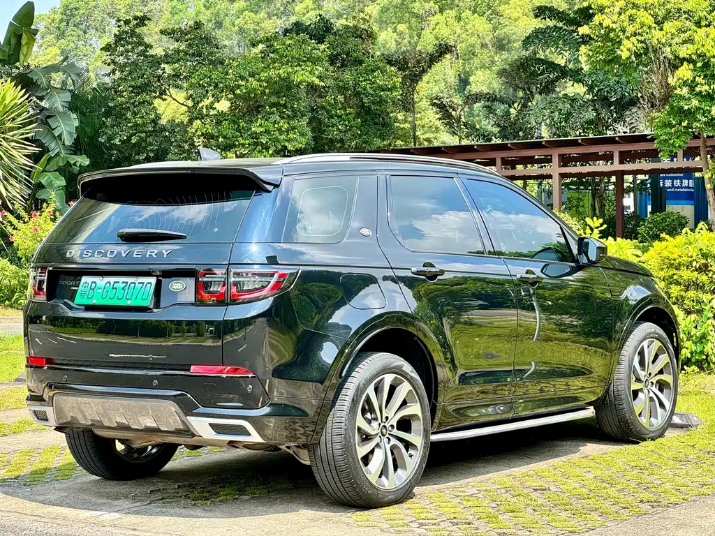 Land Rover Discovery Sport Hybrid — фото 13