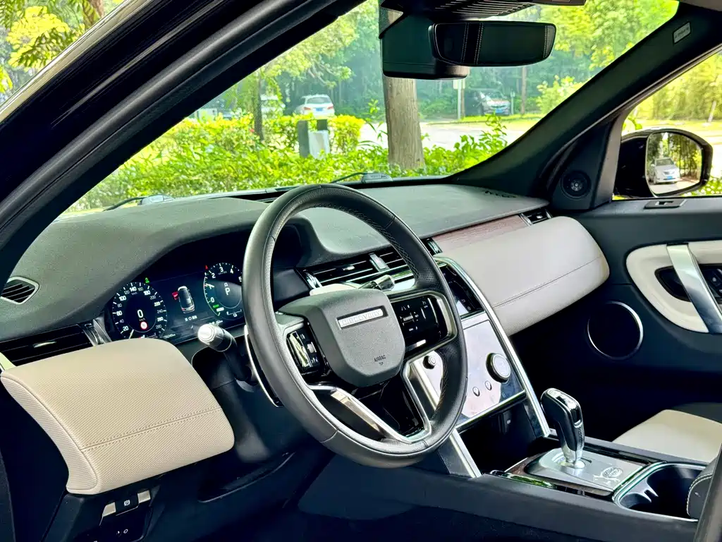 Land Rover Discovery Sport Hybrid — фото 6