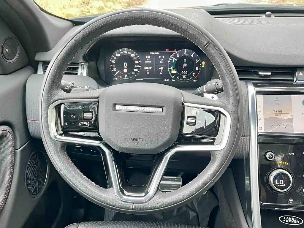 Land Rover Discovery Sport Hybrid — фото 17