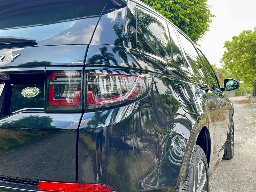 Land Rover Discovery Sport Hybrid — фото 9