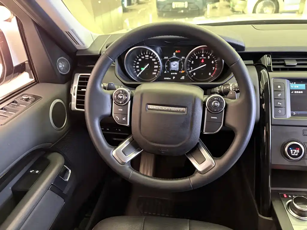 Land Rover Discovery — фото 11