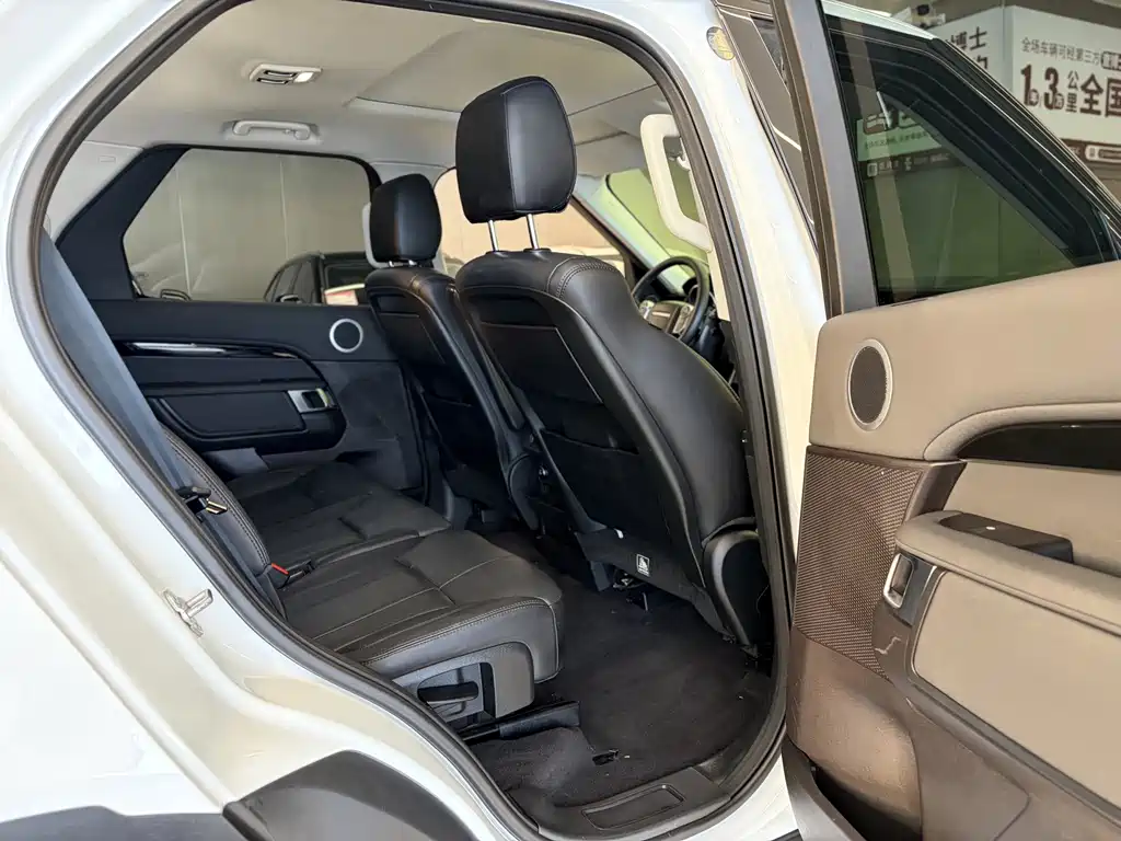Land Rover Discovery — фото 19